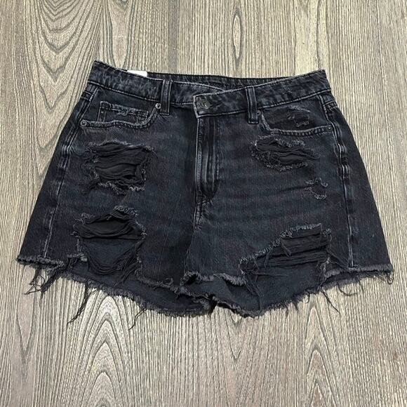 American Eagle Mom Shorts High Rise Distressed Denim Frayed Hem Black Size 4 - Picture 1 of 7
